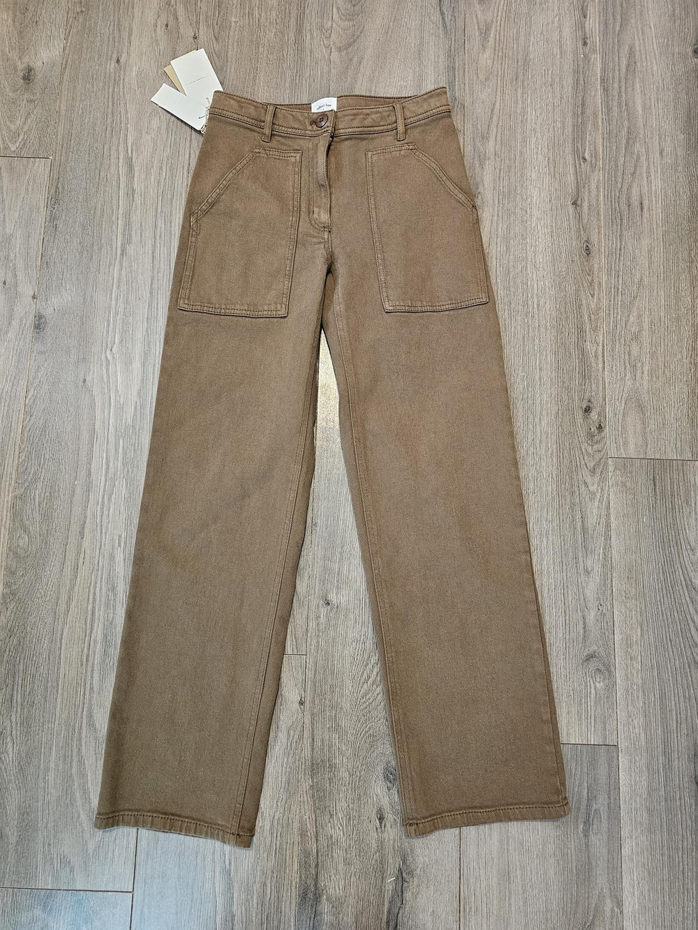 NWT-Wilfred Free By Aritzia Women's Rustic Brown Straight-Leg Jeans